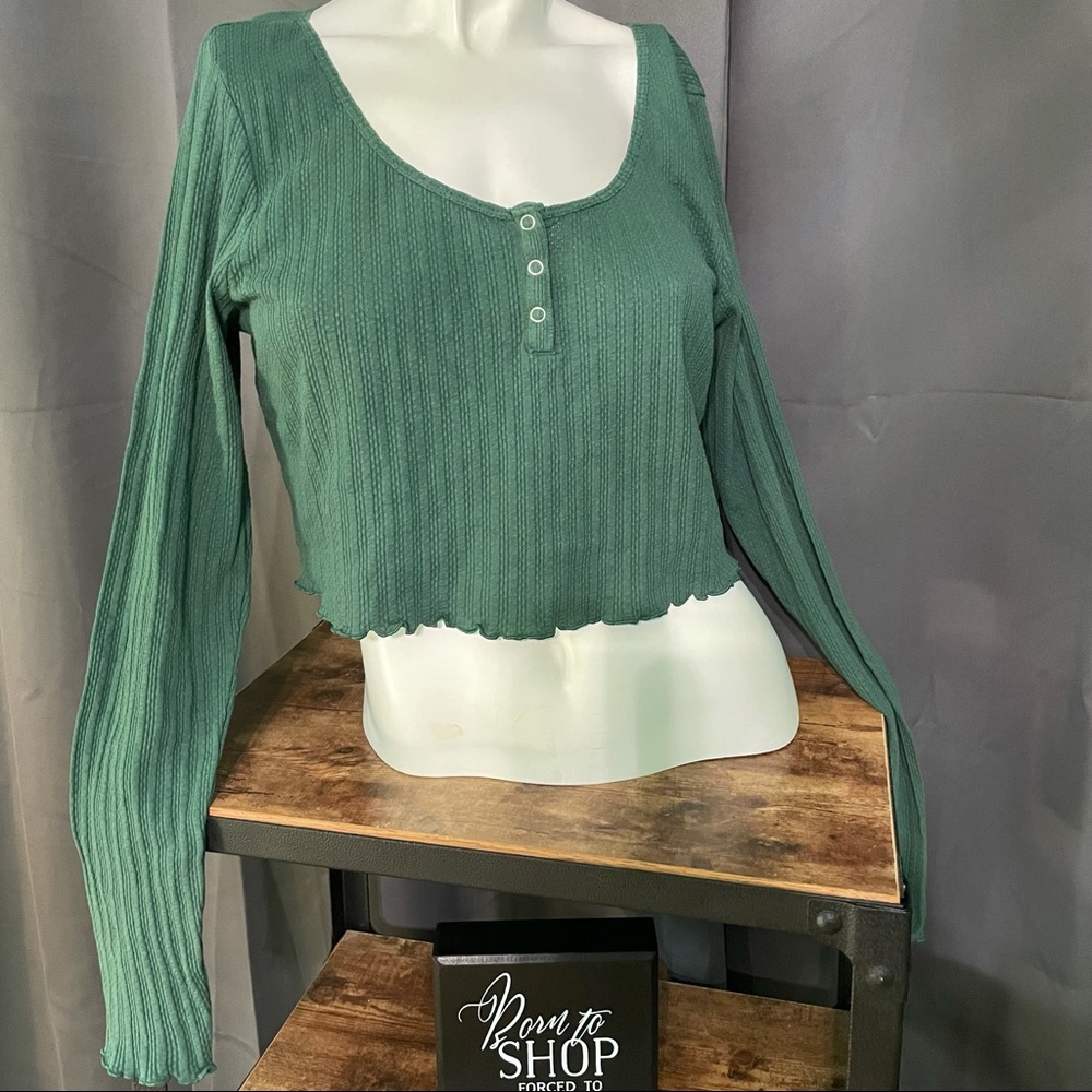 NEW| B.P Crop Henley Knit Top Large Green